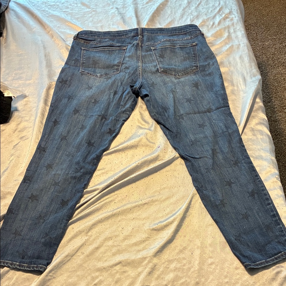 Old navy jeans - Picture 2 of 4